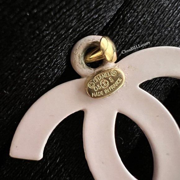 Auth Chanel Vintage Pink CC Logo Earrings w/ Gold hdw - Picture 8 of 10